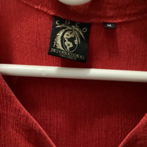 Coco International red top - Picture 4 of 4